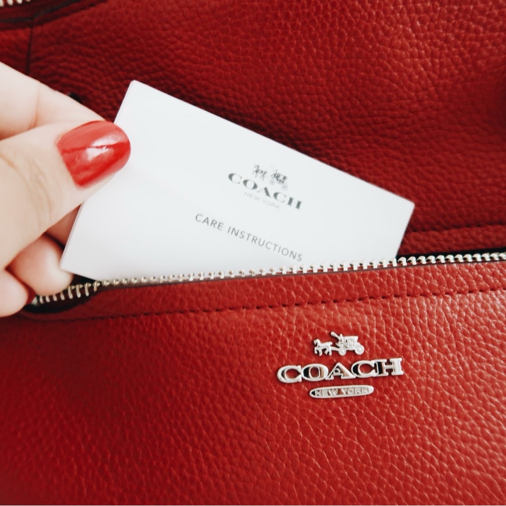 COACH Red Medium sized handbag - Picture 2 of 5